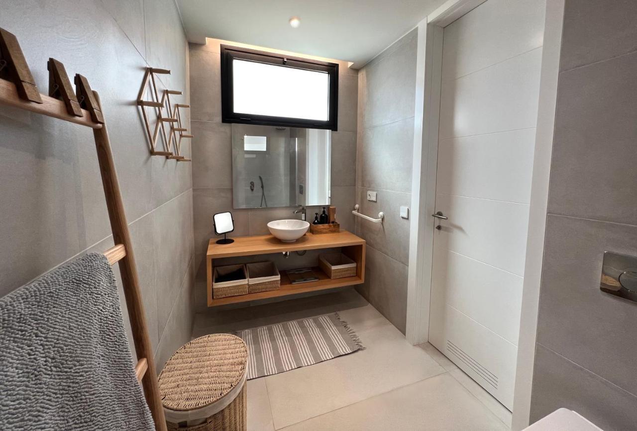 3 Bedrooms, Spacious Apartment 60 M From The Beach El Médano Exterior foto